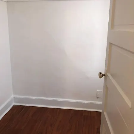 Private 2-Bedroom Apartment With Direct Bus To Nyc Manhattan Only A 5-Minute Walk Away Elizabeth Exterior foto